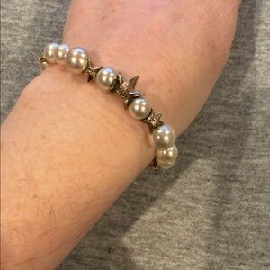 CHANEL Pearl Bracelet with Gold Stars - Costume Jewelry
